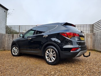 Used Hyundai Santa Fe 2018 for sale - 77594696: Photo