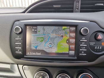 Used Toyota Yaris 2019 for sale - 79178211: Photo