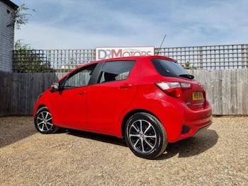 Used Toyota Yaris 2019 for sale - 79178211: Photo