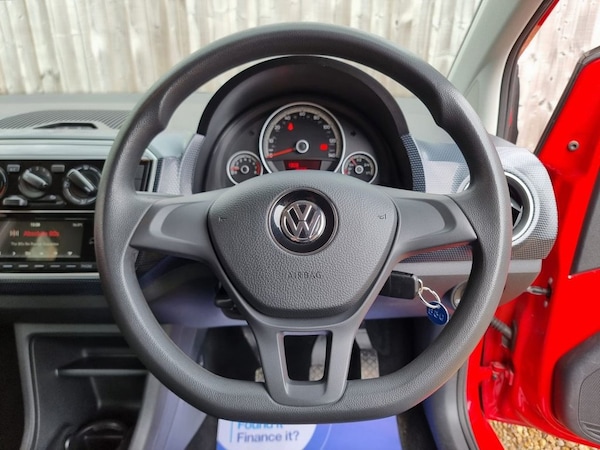 Used Volkswagen up! 2018 for sale - 74529405: Photo 16