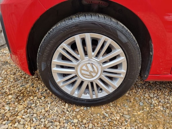 Used Volkswagen up! 2018 for sale - 74529405: Photo 42