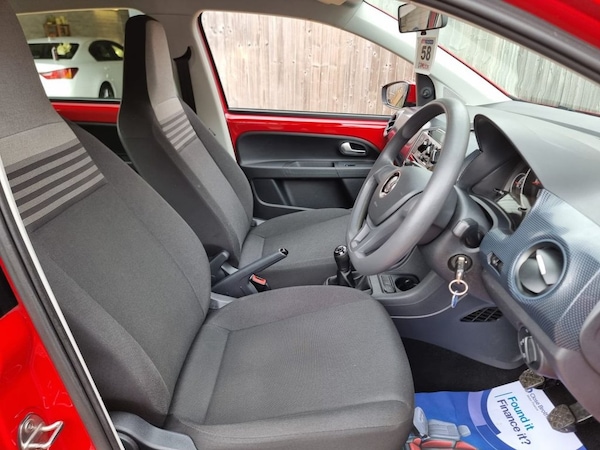 Used Volkswagen up! 2018 for sale - 74529405: Photo 48