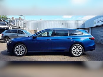 Used Skoda Superb 2025 for sale - 78359302: Photo