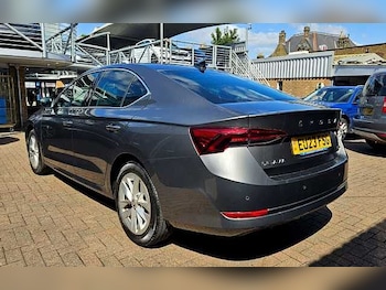 Used Skoda Octavia 2023 for sale - 75982475: Photo 3