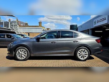 Used Skoda Octavia 2023 for sale - 75982475: Photo 4