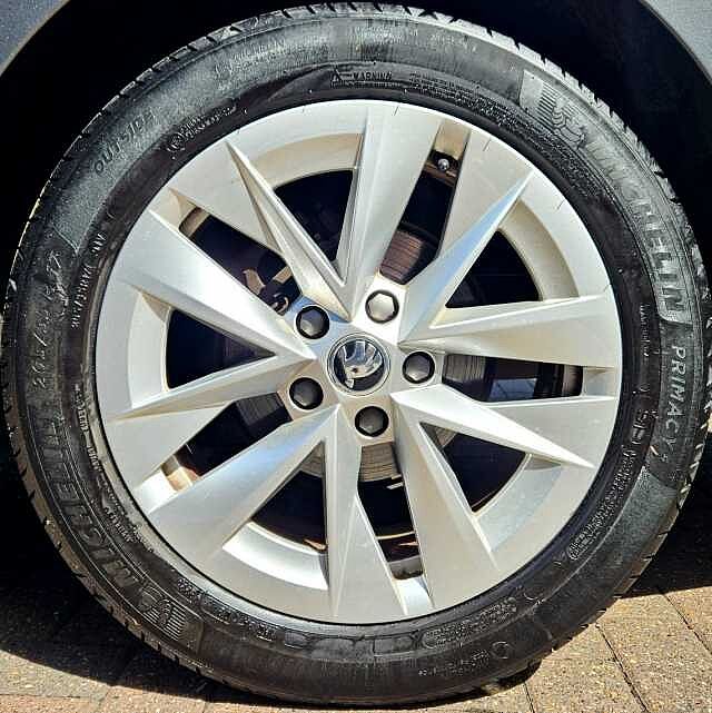 Used Skoda Octavia 2023 for sale - 75982475: Photo 5