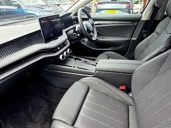 Used Skoda Superb 2025 for sale - 77743482: Photo