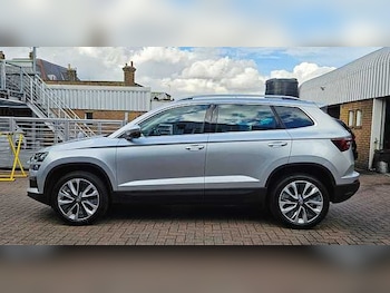 Used Skoda Karoq 2024 for sale - 76224474: Photo