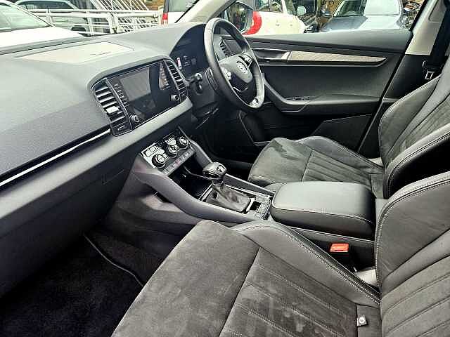 Used Skoda Karoq 2024 for sale - 77228082: Photo 2