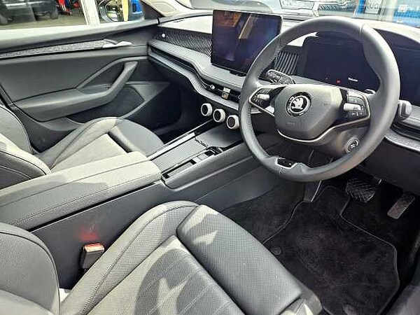 Used Skoda Superb 2024 for sale - 74807423: Photo 6