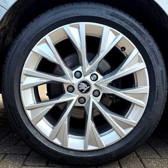 Used Skoda Superb 2025 for sale - 77259021: Photo 5