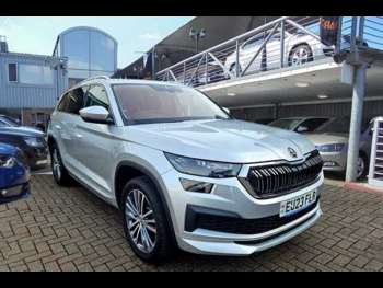 2023 (23) - 2.0 TSI 190 Laurin + Klement 4X4 5dr DSG [7 Seat]