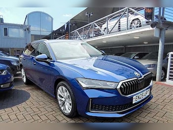 Used Skoda Superb 2025 for sale - 77813545: Photo