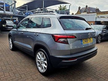 Used Skoda Karoq 2018 for sale - 76173841: Photo
