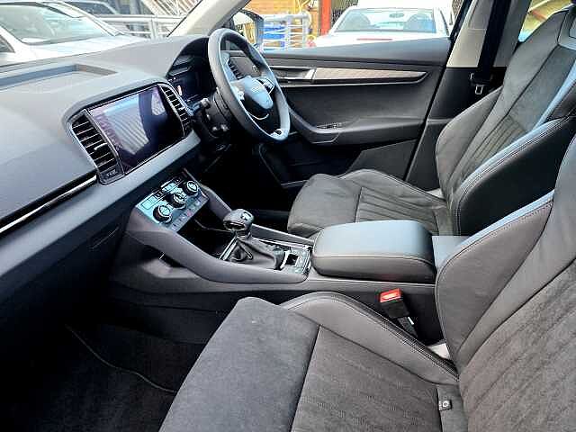 Used Skoda Karoq 2025 for sale - 77189133: Photo 2