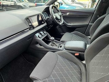 Used Skoda Karoq 2022 for sale - 76010548: Photo 2