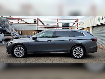 Used Skoda Superb 2024 for sale - 76363495: Photo