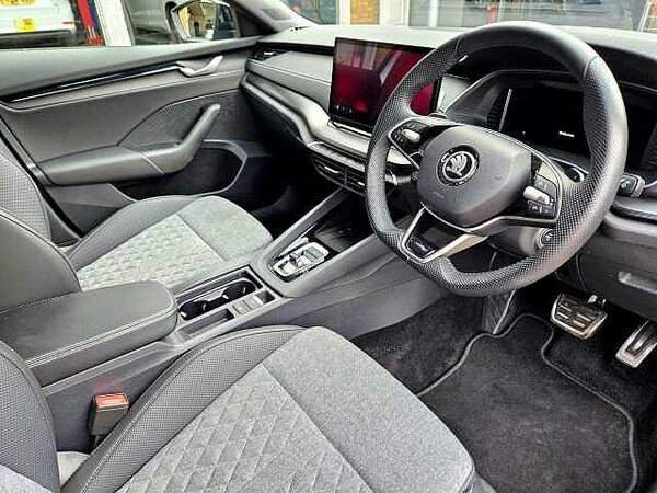 Used Skoda Octavia 2024 for sale - 74931587: Photo 6