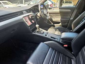 Used Volkswagen Passat 2021 for sale - 74530037: Photo
