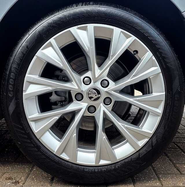 Used Skoda Superb 2025 for sale - 78011747: Photo 5