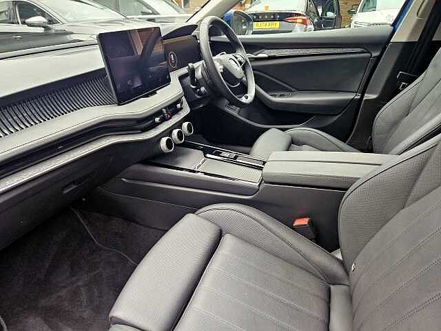Used Skoda Superb 2024 for sale - 75598287: Photo 2