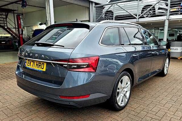 Used Skoda Superb 2021 for sale - 76313409: Photo 10