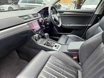 Used Skoda Superb 2021 for sale - 76313409: Photo 2
