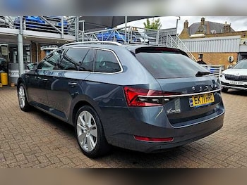 Used Skoda Superb 2021 for sale - 76313409: Photo 3