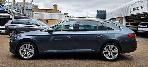 Used Skoda Superb 2021 for sale - 76313409: Photo 4