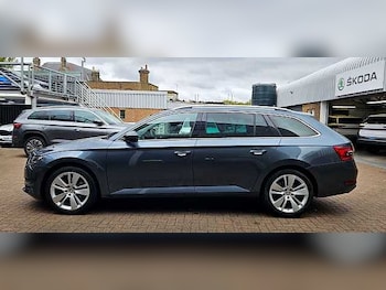 Used Skoda Superb 2021 for sale - 76313409: Photo 4