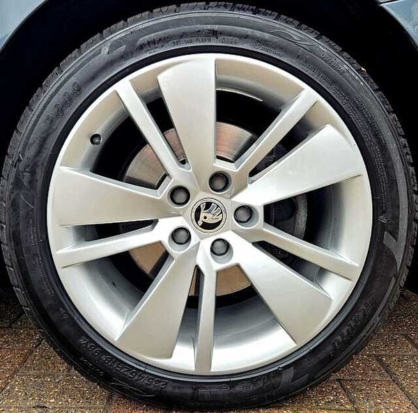 Used Skoda Superb 2021 for sale - 76313409: Photo 5