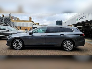 Used Skoda Superb 2024 for sale - 76245873: Photo 4