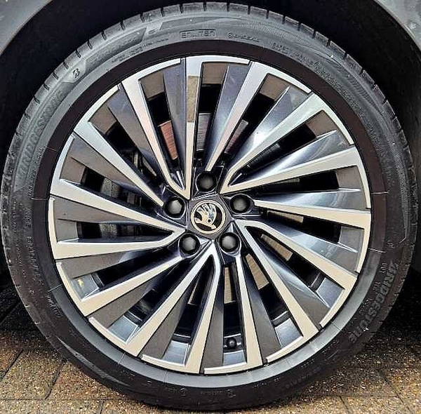 Used Skoda Superb 2024 for sale - 76245873: Photo 5