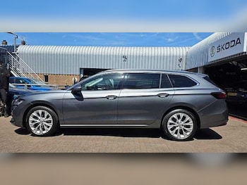 Used Skoda Superb 2025 for sale - 78835620: Photo