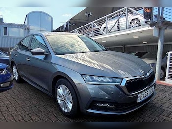 Used Skoda Octavia 2023 for sale - 76884691: Photo