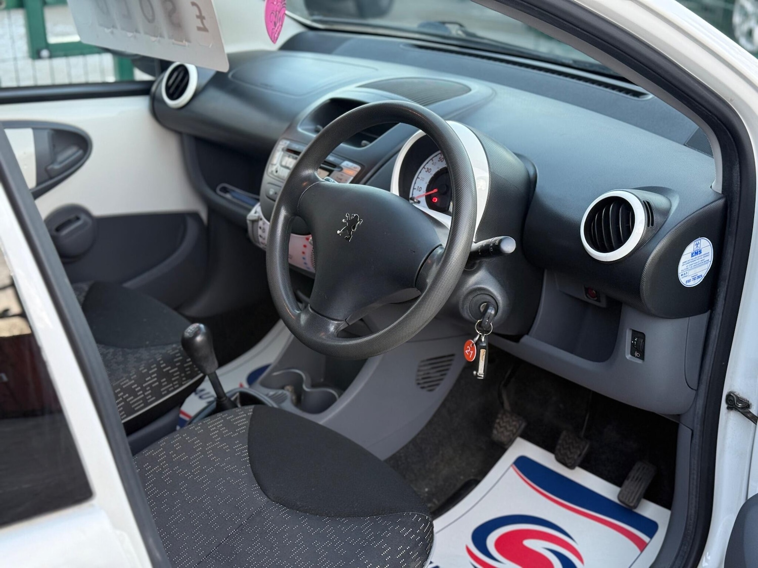 Used Peugeot 107 2011 for sale - 77346463: Photo 12