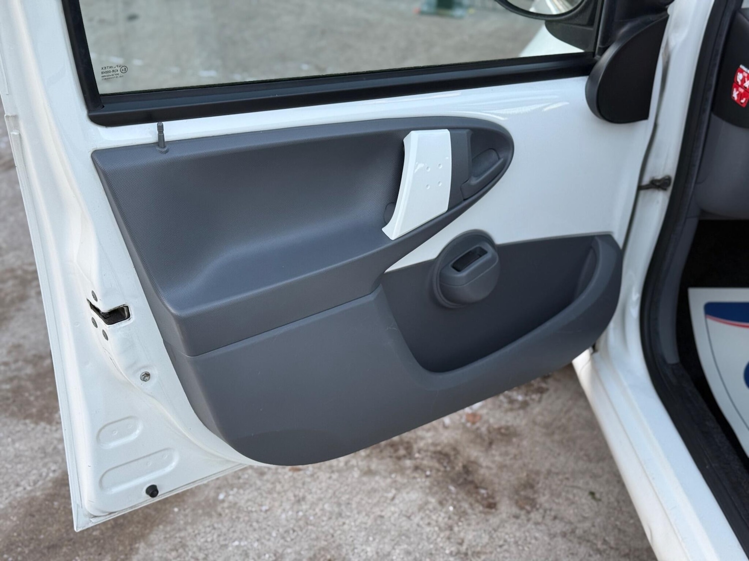 Used Peugeot 107 2011 for sale - 77346463: Photo 27