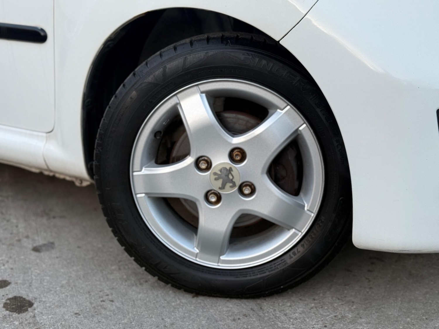 Used Peugeot 107 2011 for sale - 77346463: Photo 29