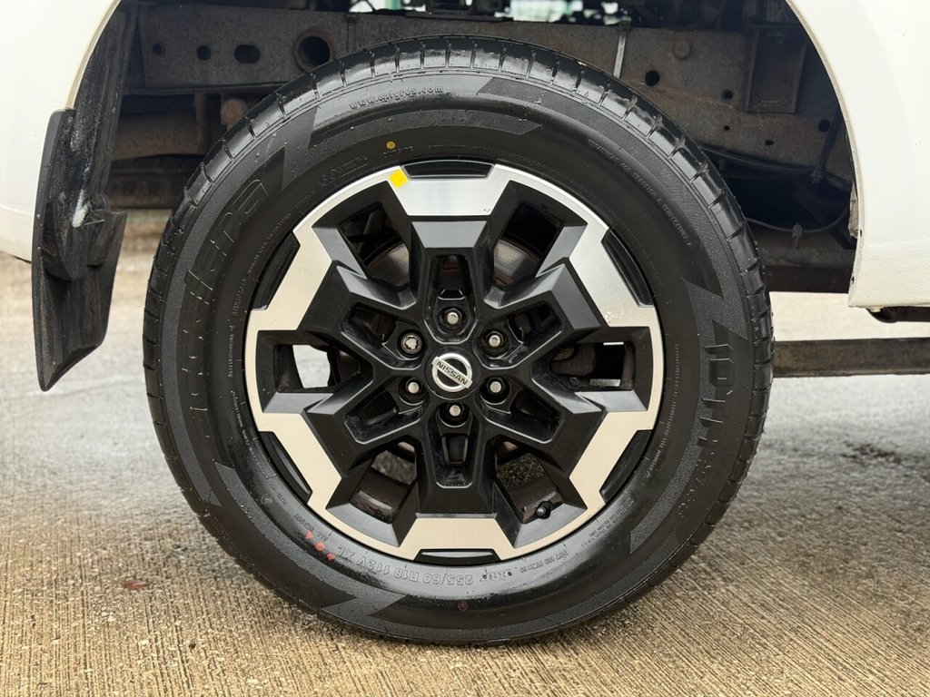 Used Nissan Navara 2020 for sale - 77600217: Photo 8