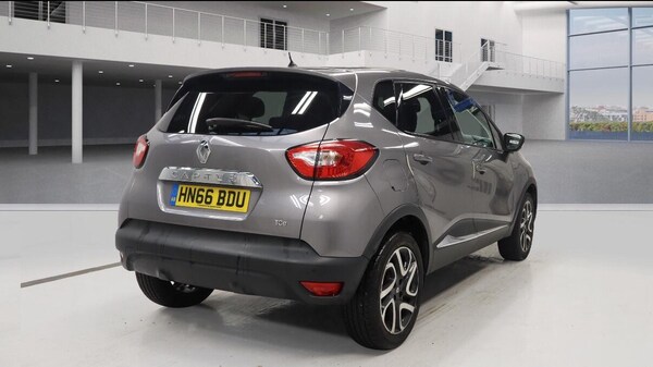 Used Renault Captur 2016 for sale - 76270409: Photo 4