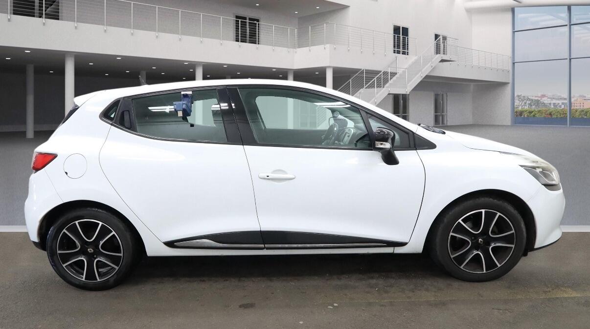 Used Renault Clio 2016 for sale - 76935855: Photo 5