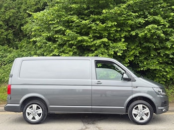 Used Volkswagen Transporter 2016 for sale - 79103251: Photo