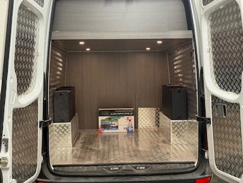 Used Mercedes-Benz Sprinter 2014 for sale - 76952311: Photo