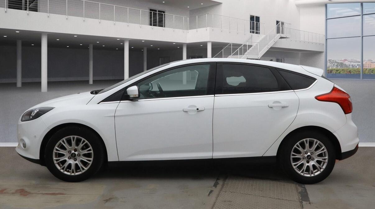 Used Ford Focus 2012 for sale - 76671330: Photo 4