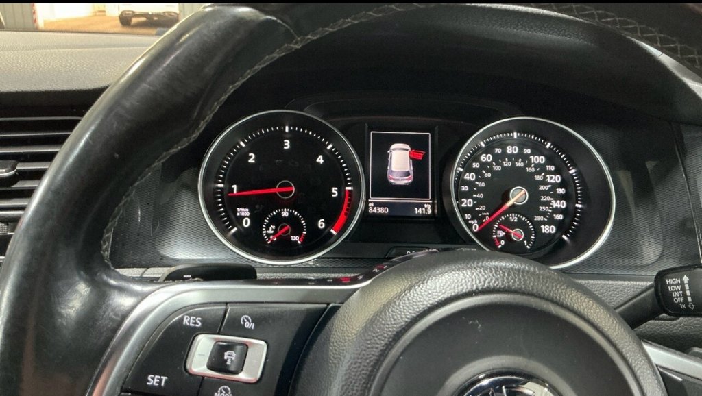 Used Volkswagen Golf 2014 for sale - 77879471: Photo 8