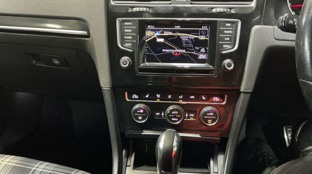 Used Volkswagen Golf 2014 for sale - 77879471: Photo 9