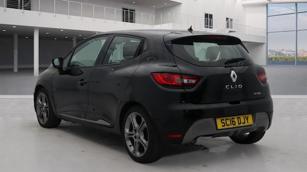 Used Renault Clio 2016 for sale - 76270131: Photo 3