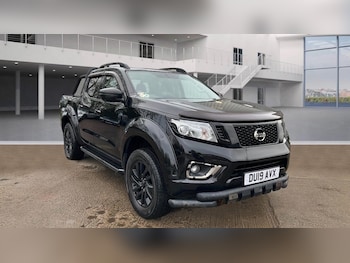 Used Nissan Navara 2019 for sale - 77636775: Photo
