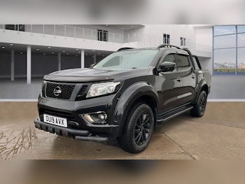 Used Nissan Navara 2019 for sale - 77636775: Photo
