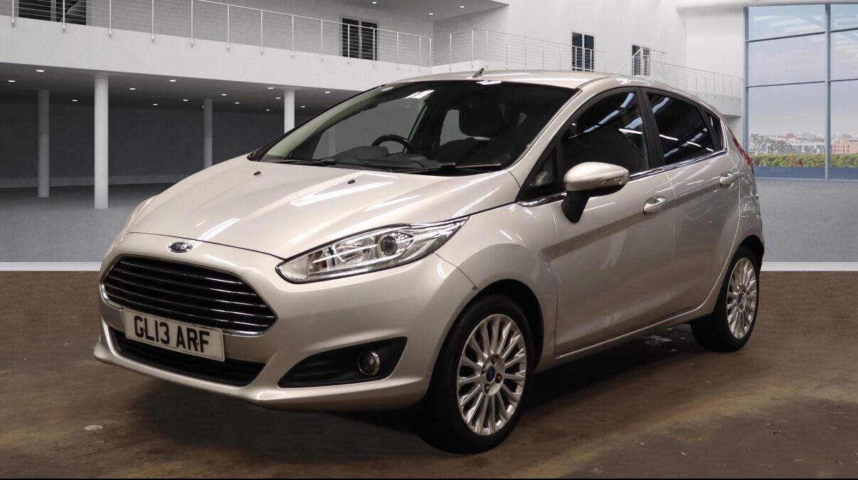 Used Ford Fiesta 2013 for sale - 76327296: Photo 2
